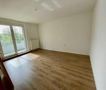 Erstbezug nach Sanierung! - Wunderschöne 2-Zi.-Wohnung mit Balkon - Photo 4