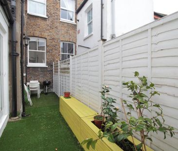 2 bedroom house to rent - Photo 3