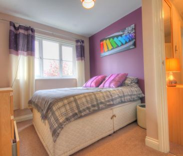 2 bedroom flat to rent - Photo 3