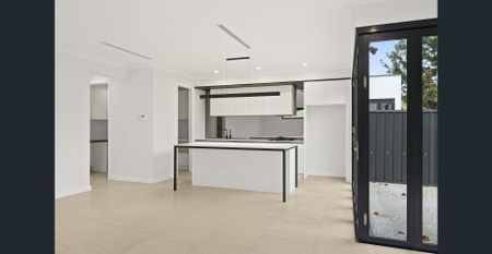 Style, Space, Superb Location! - Photo 5