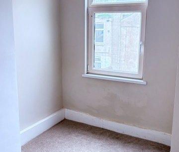 2 bedroom property to rent - Photo 2