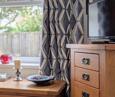 1 bedroom property to rent - Photo 1