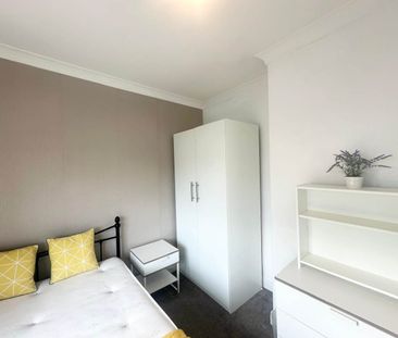 Tinshill Lane (Room 3), Horsforth, Leeds - Photo 6