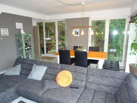 Tolle 4-Zimmer-Wohnung. Balkon. Terrasse. Spektakuläre Aussicht - Photo 2