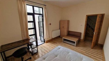 Double Room Kensington Garden, Ilford Essex, IG1 - Photo 5