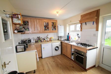 7 bedroom semi-detached house to rent - Photo 3