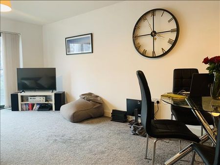 1 bedroom flat to rent - Photo 5