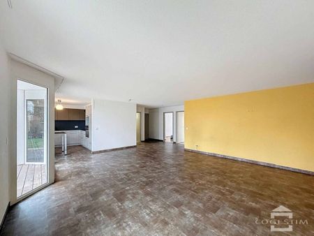 Appartement de 4.5 pièces avec jardin privatif - Photo 2