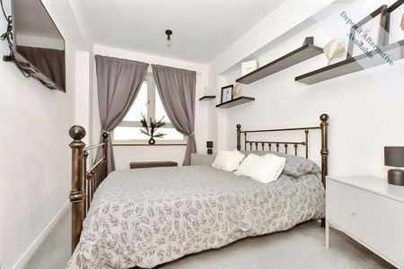 3 bedroom apartment to rent - Photo 5