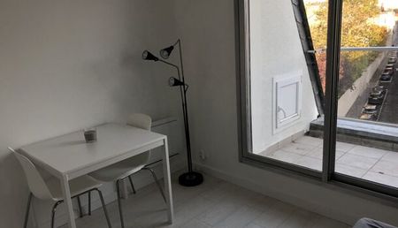 Appartement 1 pièces 14m2 REIMS 443 euros - Photo 2