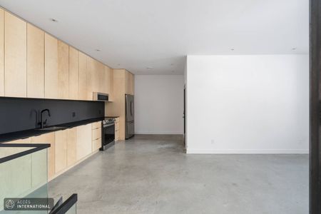 Condo for rent on the Plateau Mont-Royal | Semi-furnished & renovated - Photo 3