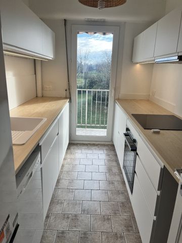 Location Appartement 4 pièces 82m² PESSAC 33600 - Photo 3