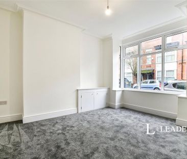 4 bedroom terraced house to rent - Photo 1