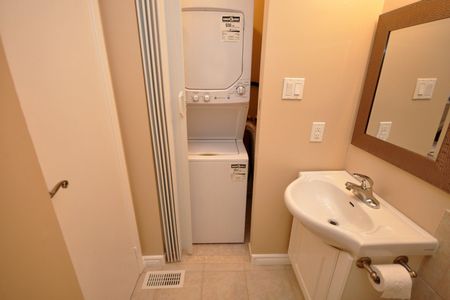 For Lease - 4165 Quaker Hill Drive, Mississauga, Ontario - Photo 5