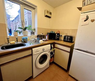 2 bedroom apartment to rent - Photo 6