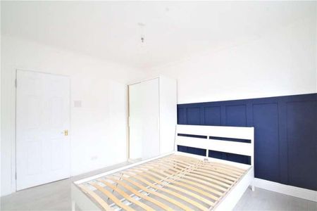 Salisbury Avenue, Barking, IG11 - Photo 3