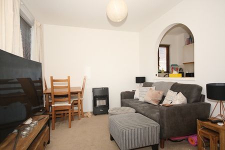 Oriental Road, Woking - Photo 5