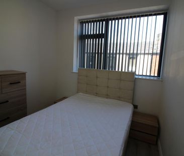 2 bedroom flat to rent - Photo 6