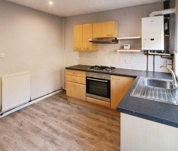 2 bedroom terraced house to rent - Photo 6