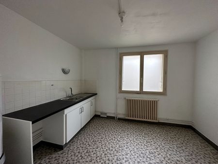 Location appartement 4 pièces, 96.40m², Bolbec - Photo 5