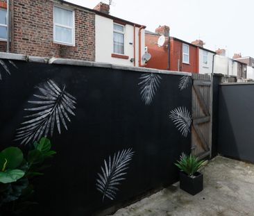 Room in a Shared House, Romer Road, L6 - Photo 1