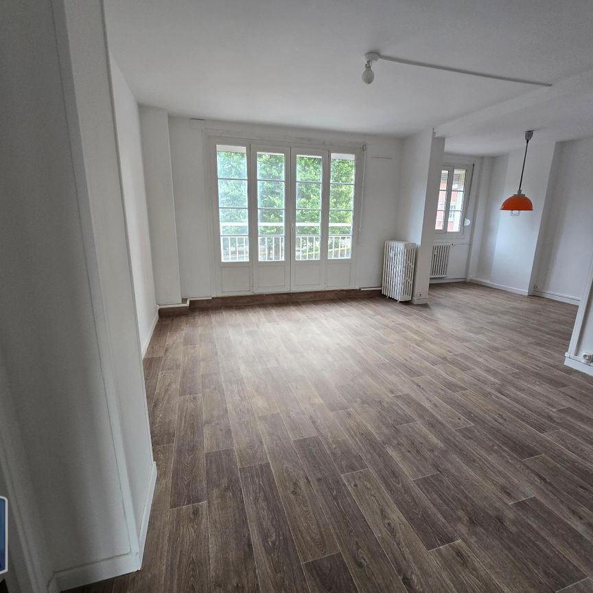 Location Appartement 4 pièces 83m² LILLE 59000 - Photo 1