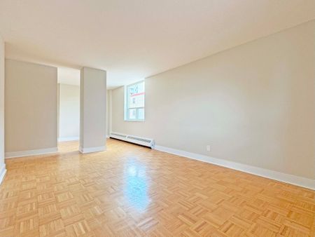 For Lease - 490 Eglinton Avenue Unit# 404, Toronto, Ontario - Photo 2