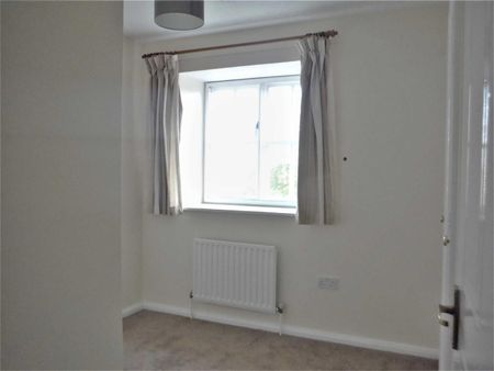 Matilda Way, Devizes, SN10 - Photo 2
