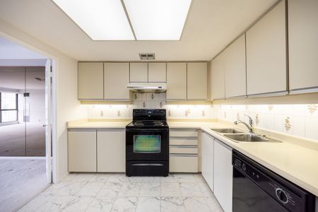 For Lease - 3 Concorde Place Unit# 2004, Toronto, Ontario - Photo 3