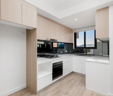 LUXURY APARTMENT LIVING - Photo 2