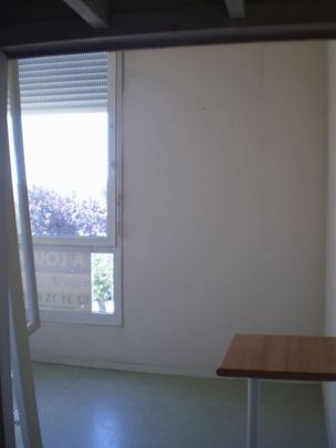 Location Appartement 1 pièce 15m² - Photo 1