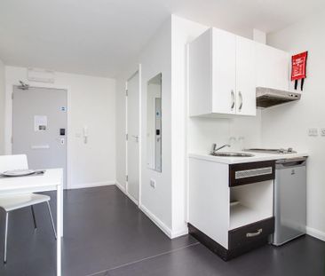 Studio to rent - Photo 2