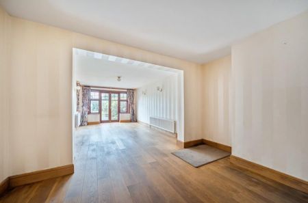 3 bedroom semi-detached house to rent - Photo 5