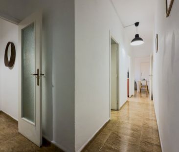 Single cozy room in Poble Sec district - Photo 2