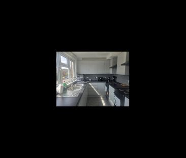 Room in a Shared House, Brendon Avenue, LU2 - Photo 5