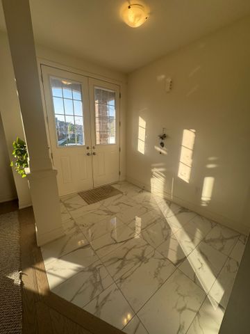 For Lease - 8 UNWIND Crescent Unit# (Upper Level), Brampton, Ontario - Photo 2