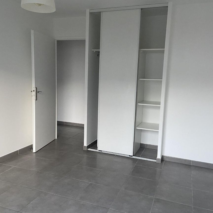 location Appartement T3 DE 63.99m² À COLOMBES - Photo 1