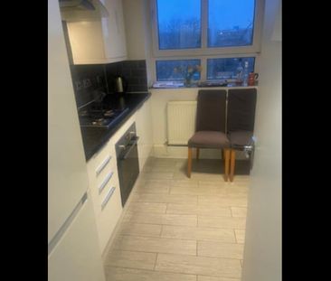 Room in a Shared Flat, Edgeworth House, NW8 - Photo 5