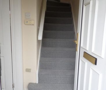 2 bedroom semi-detached house to rent - Photo 6