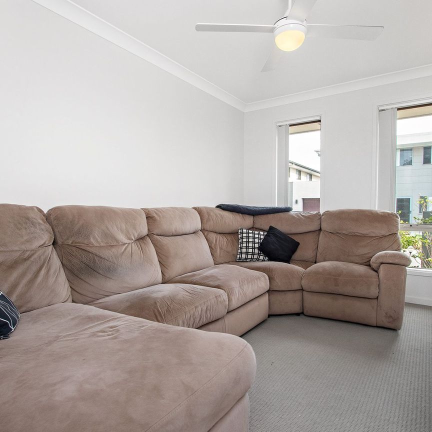 Prime Residence within Pacific Dunes Golfing Estate - Photo 1