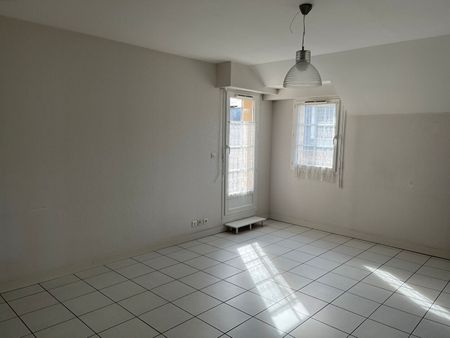 Location Appartement 3 pièces 61m² - Photo 4