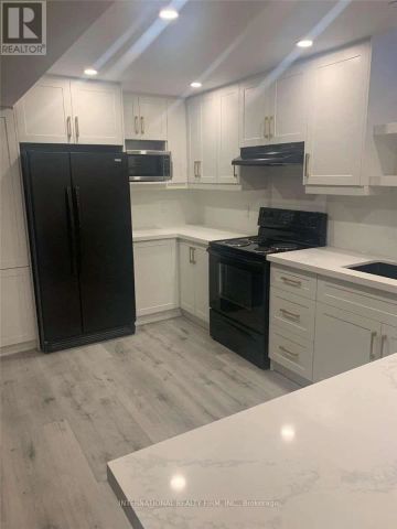 62 EMBASSY DRIVE - Photo 2