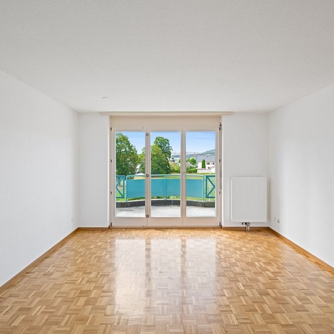 Appartement de 4 pièces au rez-de-chaussée avec balcon - Photo 1