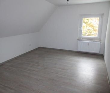 Zuhause fühlen: 3-Zimmer-Dachgeschosswohnung - Foto 5