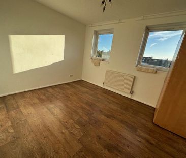 4 bedroom townhouse to rent - Photo 1