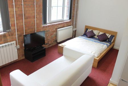 Studio to rent - Photo 3