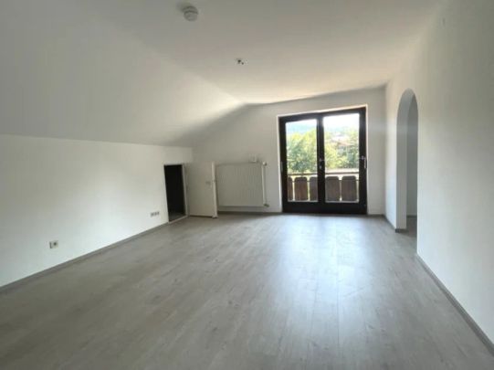 Bad Kohlgrub - Schöne und sonnige Dachgeschosswohnung mit Südbalkon und Weitblick - Foto 1