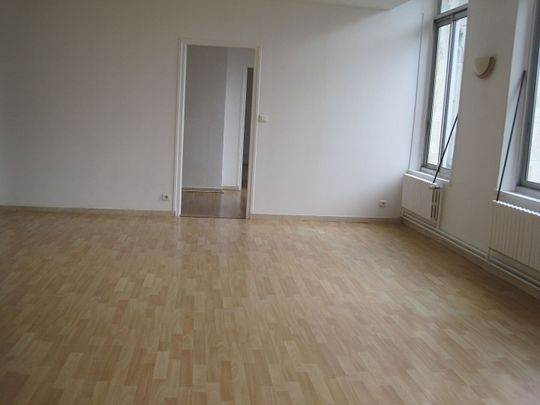 A LOUER APPARTEMENT PLEIN CENTRE VILLE DE ST QUENTIN 02100 - Photo 1