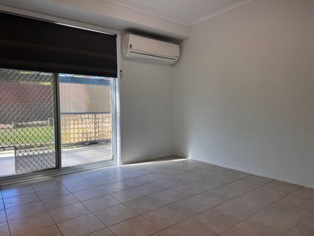RENOVATED 3 BEDROOM HOUSE - Photo 2