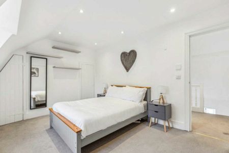 Hill Rise, Richmond, TW10 - Photo 2